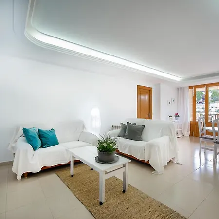 Marina Iii Apartment *